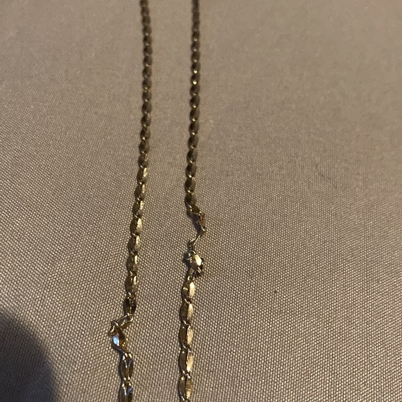 Women’s Necklace Short Chain Small Pendant - Picture 3 of 4